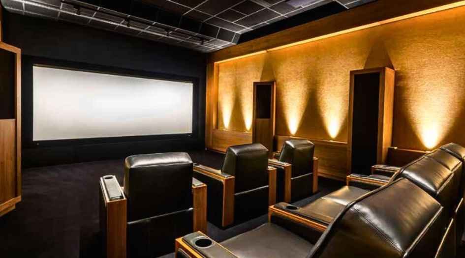 Green-Square-Amenities-AV-Room