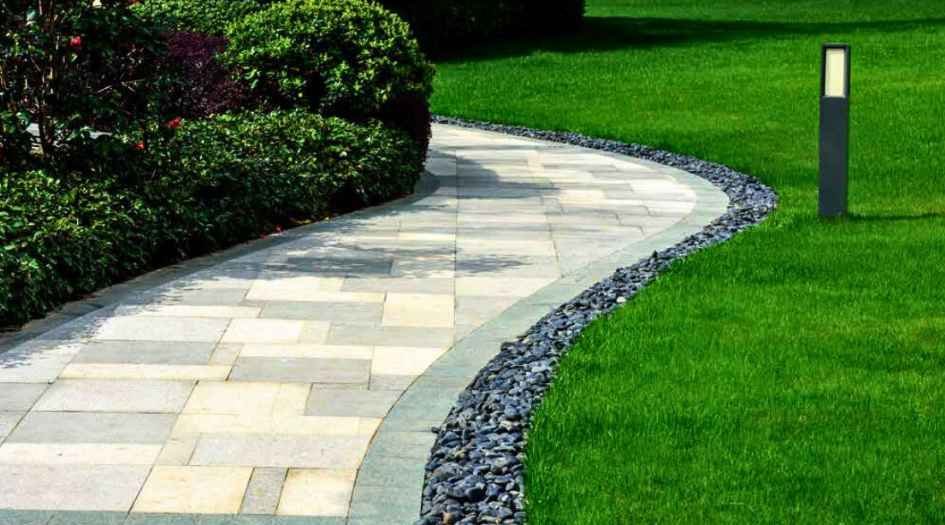 Green-Square-Amenities-Lawn-Area