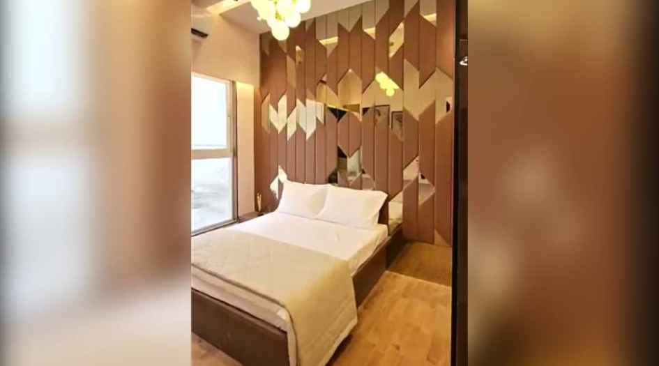 Green-Square-Gallery-Bedroom